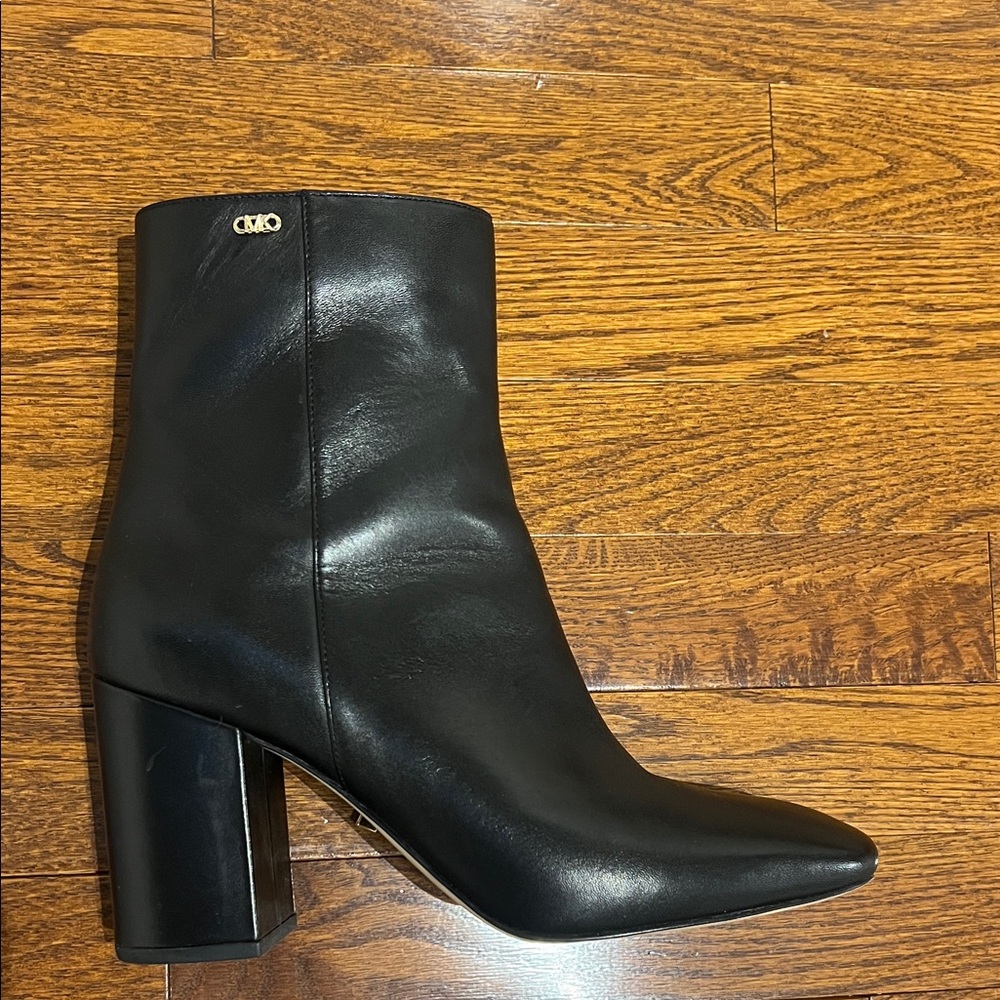 Michael Kors Black Leather Pointed Toe Block Heel Ankle Boots